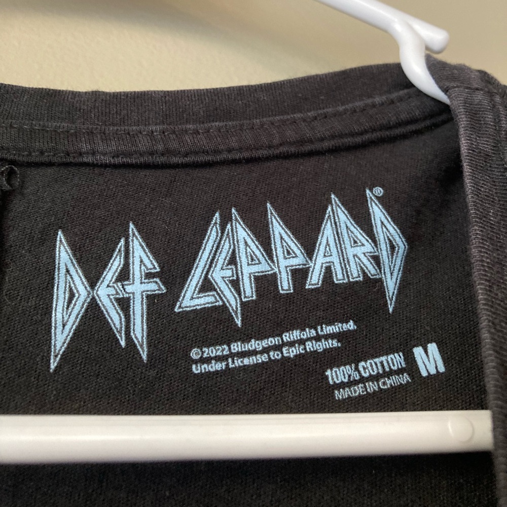 FINAL PRICE Def Leppard Graphic Leopard Logo Bank Tee M - Picture 5 of 5